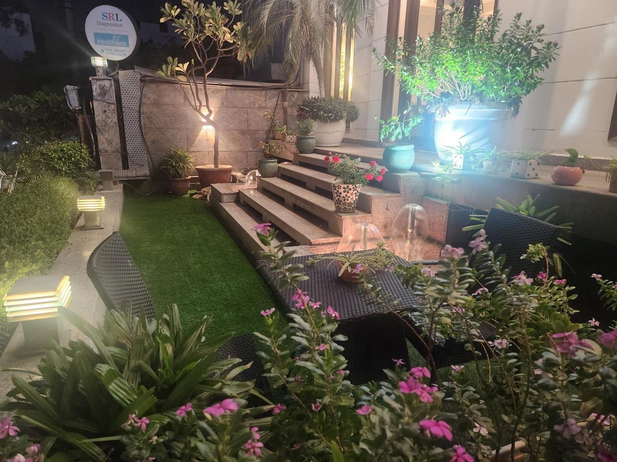 Hotel City Premier - Golf Course Road ,Gurgaon Exteriör bild