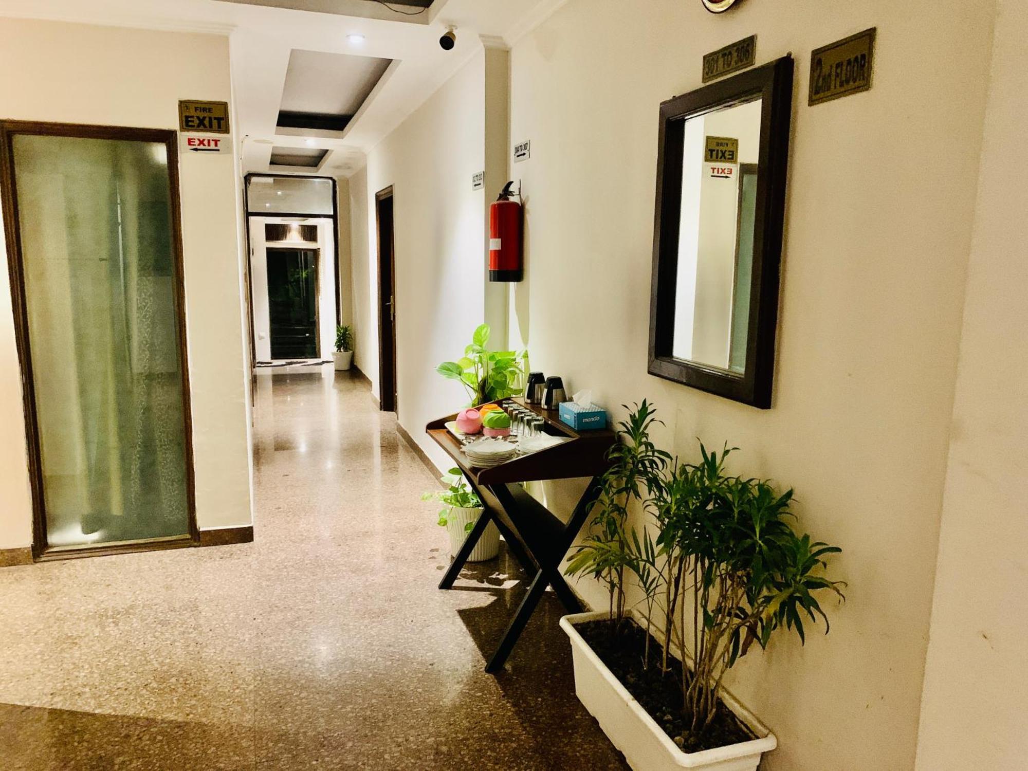 Hotel City Premier - Golf Course Road ,Gurgaon Exteriör bild